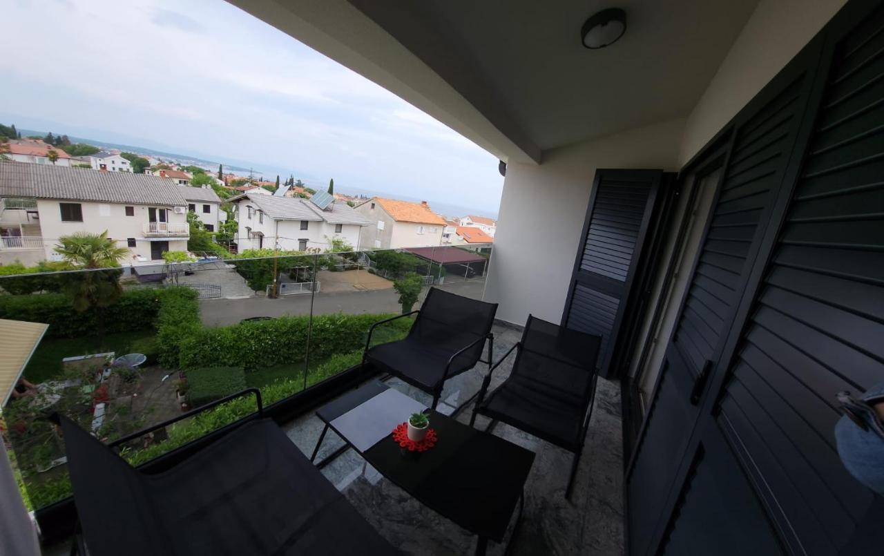 Apartmani M&L I M&J Malinska Extérieur photo